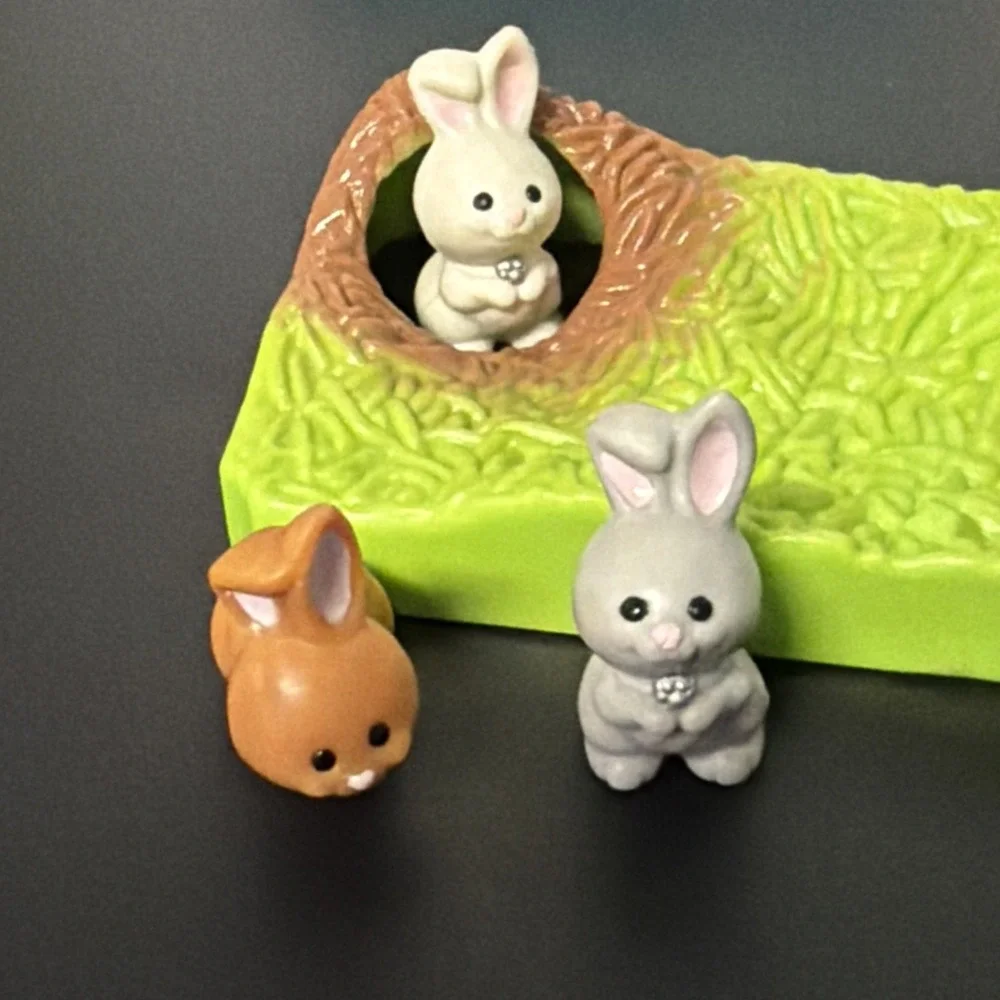 Vtg Kenner 1993 Littlest Pet Shop Baby Bunny Bunnies Rabbit Hole Carrot Patch